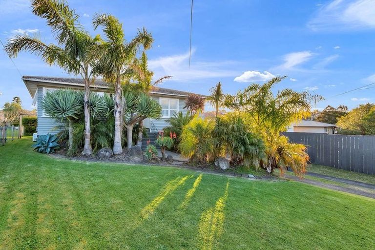 Photo of property in 12 Chilcott Road, Henderson, Auckland, 0612