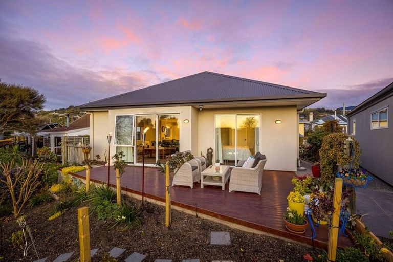 Photo of property in 8 Centennial Road, Tahunanui, Nelson, 7011