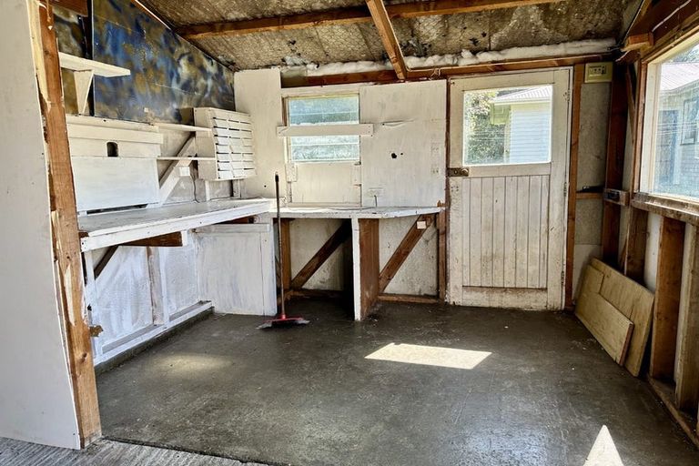 Photo of property in 20 Mckenzie Street, Levin, 5510