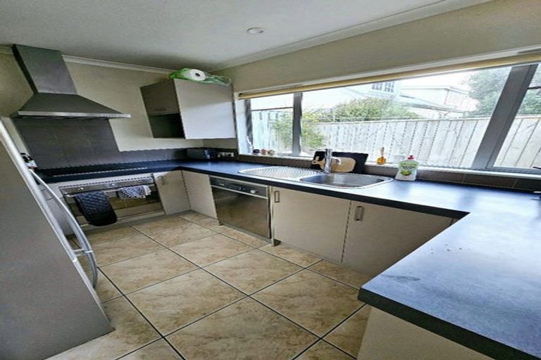 Photo of property in 182a Rongotai Road, Kilbirnie, Wellington, 6022