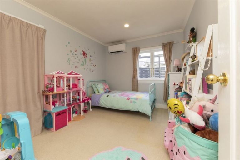 Photo of property in 397a West Coast Road, Glen Eden, Auckland, 0602