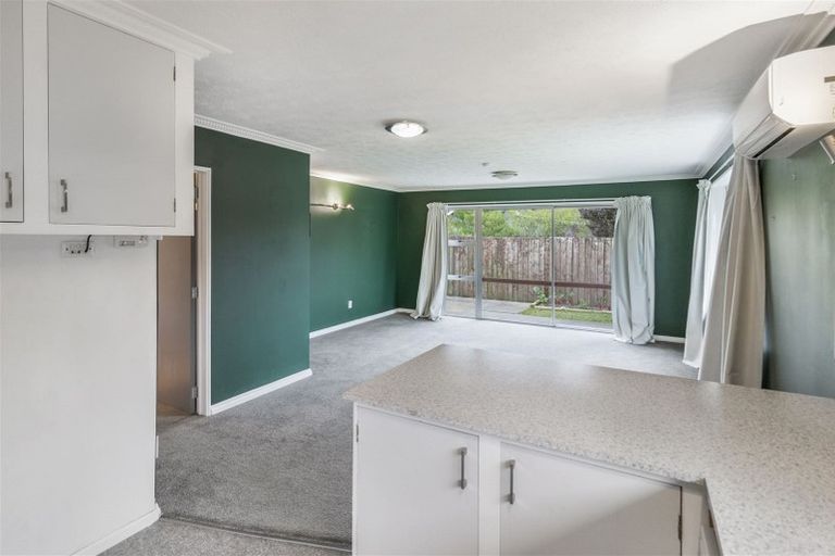 Photo of property in 2/125a Mackenzie Avenue, Woolston, Christchurch, 8023