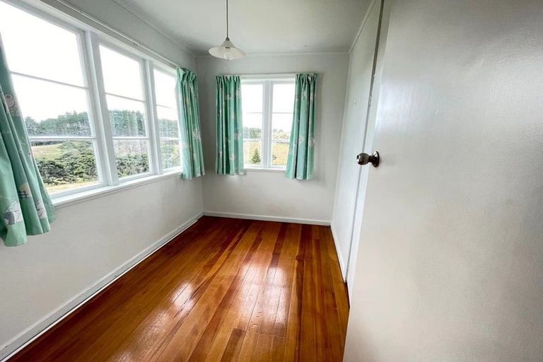 Photo of property in 57 Mcentee Road, Waitakere, Auckland, 0816