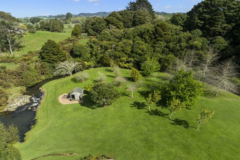 Photo of property in 94 Fitzpatrick Road, Brookby, Manurewa, 2576