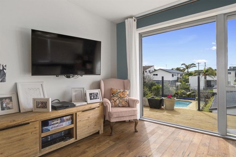 Photo of property in 1221 Papamoa Beach Road, Papamoa Beach, Papamoa, 3118