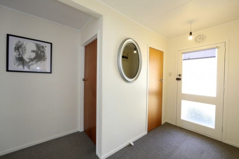 Photo of property in 9 Currie Street, Greenmeadows, Napier, 4112