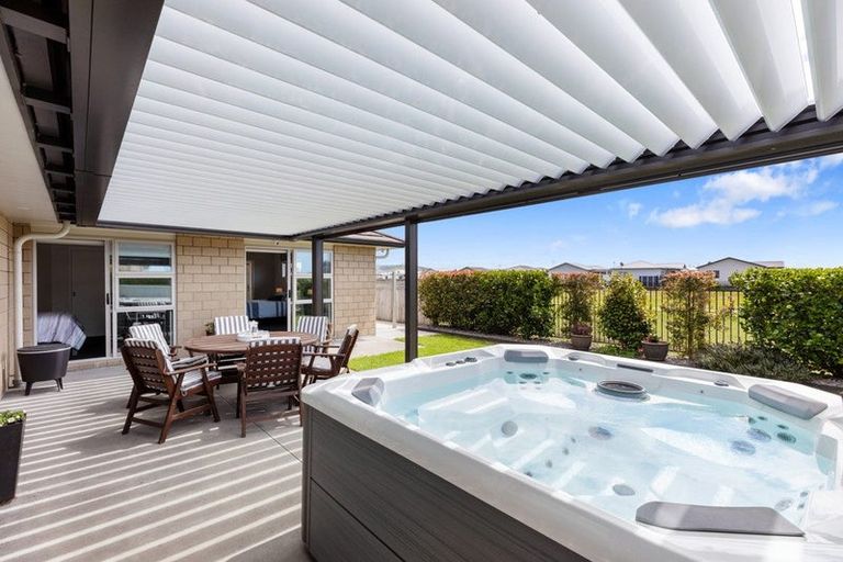 Photo of property in 30 Cupples Street, Papamoa Beach, Papamoa, 3118