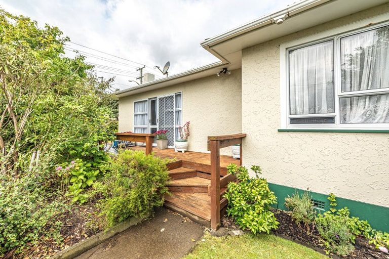 Photo of property in 85 Cornfoot Street, Castlecliff, Whanganui, 4501