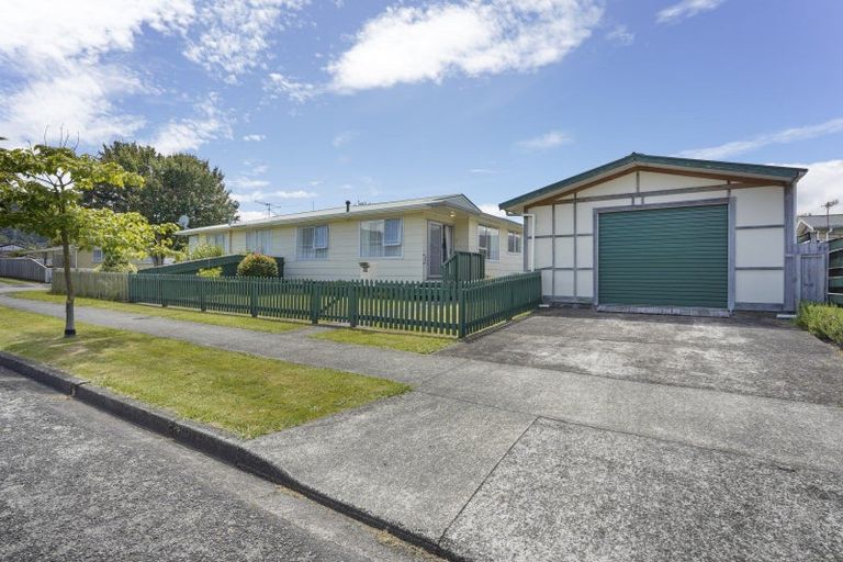 Photo of property in 56 Henry Street, Ebdentown, Upper Hutt, 5018