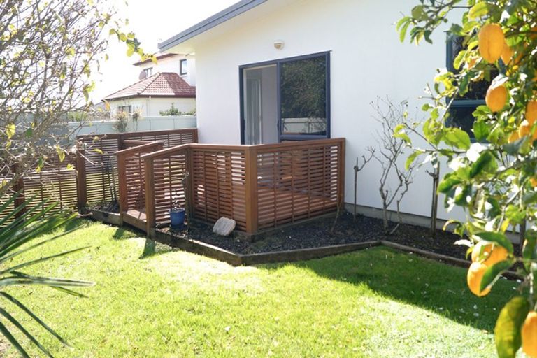 Photo of property in 1c Estuary Views, Shelly Park, Auckland, 2014
