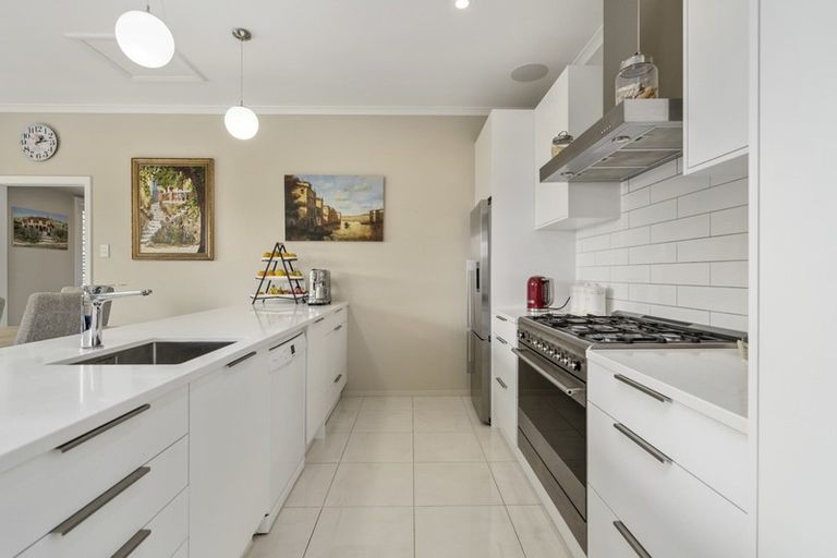 Photo of property in 18 Doone Street, Lynmouth, New Plymouth, 4310