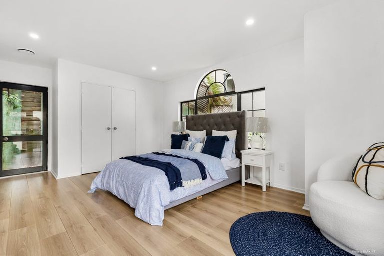 Photo of property in 3/19 Langana Avenue, Browns Bay, Auckland, 0630