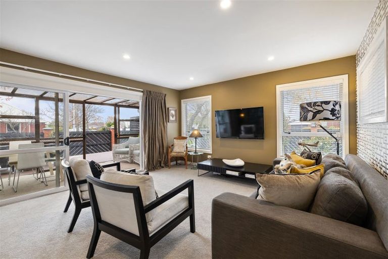 Photo of property in 60 Burnside Crescent, Burnside, Christchurch, 8053