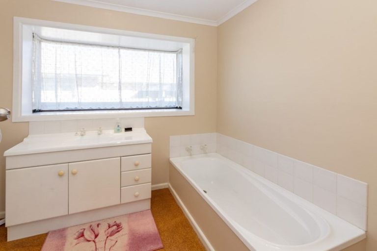 Photo of property in 24 Midhurst Street, Bishopdale, Christchurch, 8053