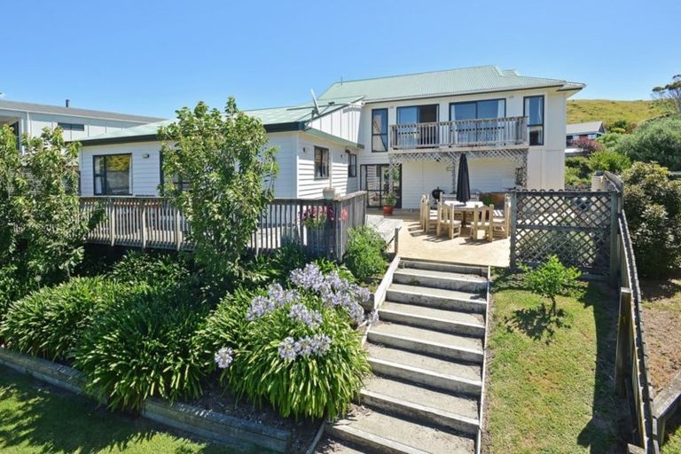 Photo of property in 1 Tamarisk Drive, Riversdale Beach, Masterton, 5872