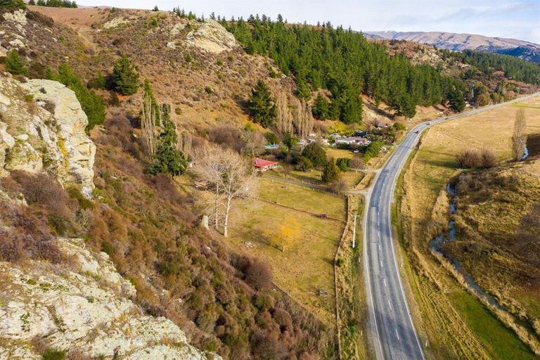 Photo of property in 3749 Luggate-cromwell Road, Luggate, Cromwell, 9383