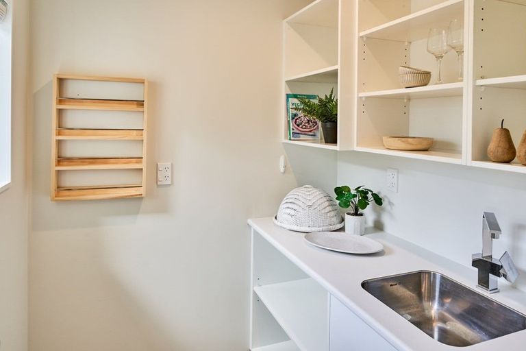 Photo of property in 20 Stony Hill Place, Grenada Village, Wellington, 6037