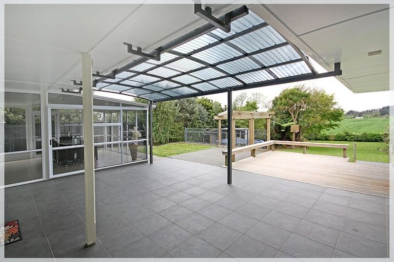 Photo of property in 54 Kawiu Road, Levin, 5510