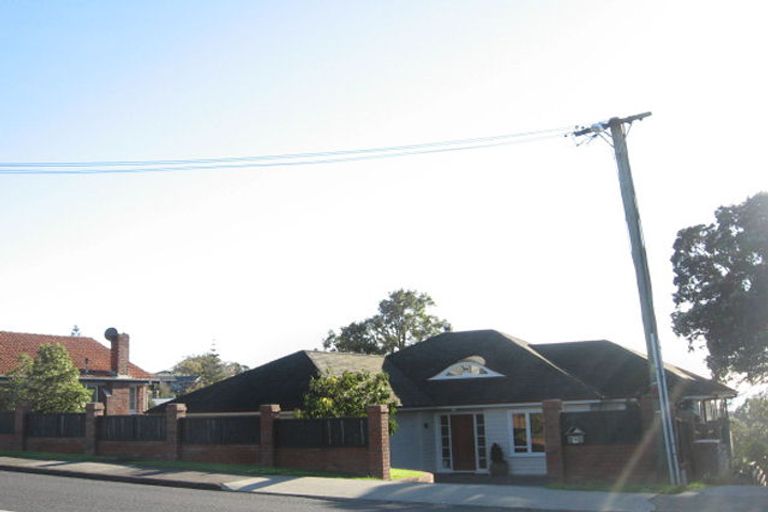Photo of property in 37 Bleakhouse Road, Howick, Auckland, 2014