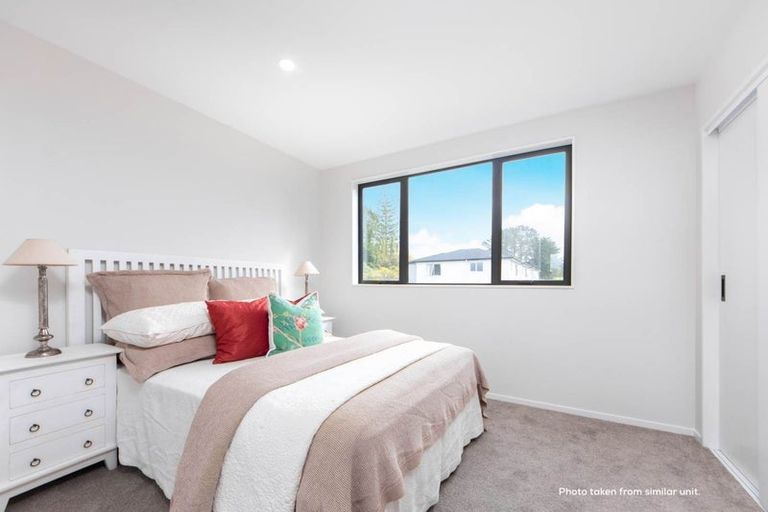 Photo of property in 24a Scarlet Drive, Ranui, Auckland, 0612