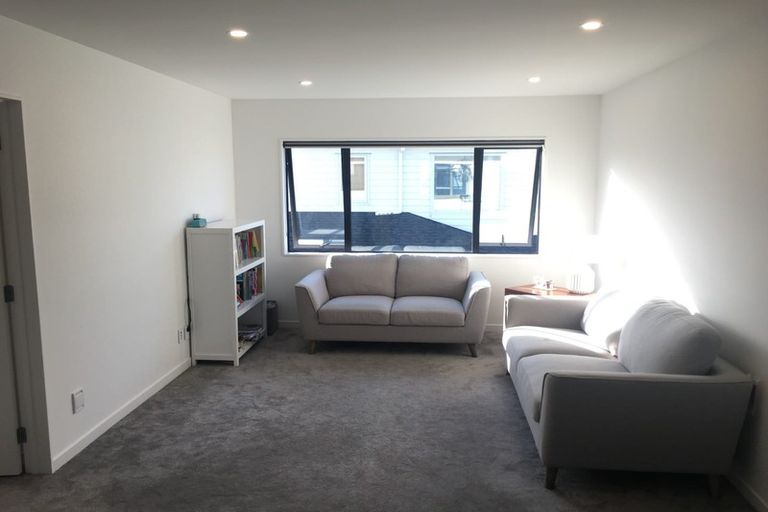 Photo of property in 49 Johns Creek Crescent, Silverdale, 0932