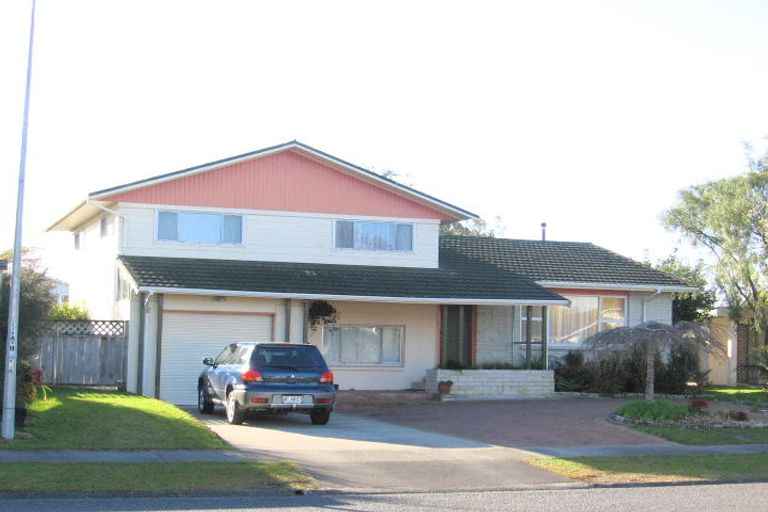 Photo of property in 35 Glen Lynne Avenue, Queenwood, Hamilton, 3210