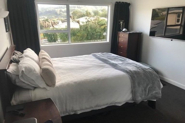 Photo of property in 13a Morgan Place, Tawa, Wellington, 5028