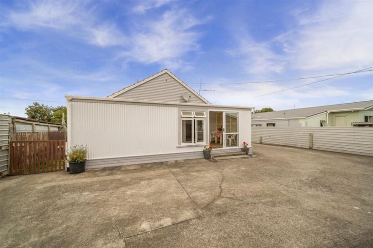 Photo of property in 46 Hussey Street, Waverley, 4510