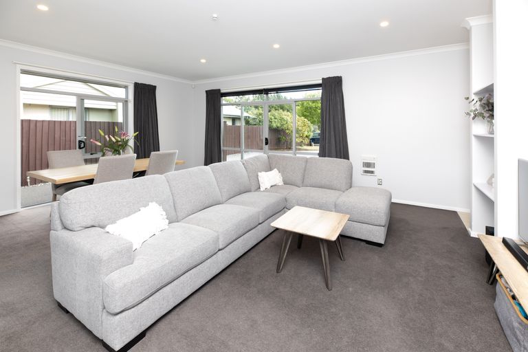 Photo of property in 17 Maurice Stanton Place, Shirley, Christchurch, 8052