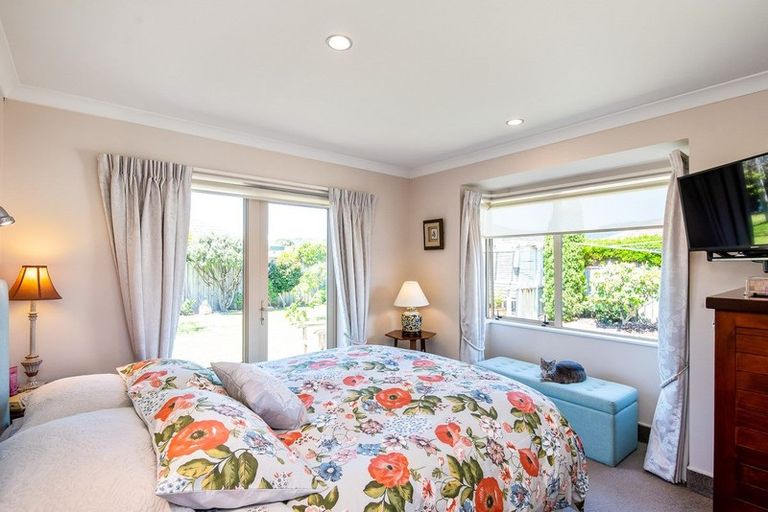 Photo of property in 26 Gandalf Crescent, Paraparaumu, 5032