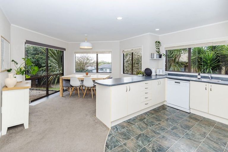 Photo of property in 18 Bartholomew Drive, Nawton, Hamilton, 3200