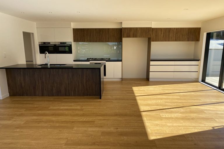 Photo of property in 26a Grenada Avenue, Forrest Hill, Auckland, 0620