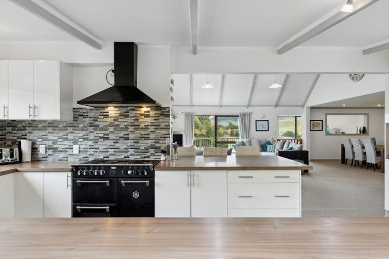 Photo of property in 976 Mapara Road, Kinloch, Taupo, 3385