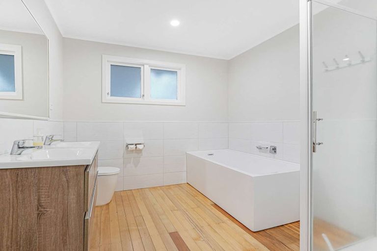 Photo of property in 45 Mountain Road, Western Heights, Rotorua, 3015