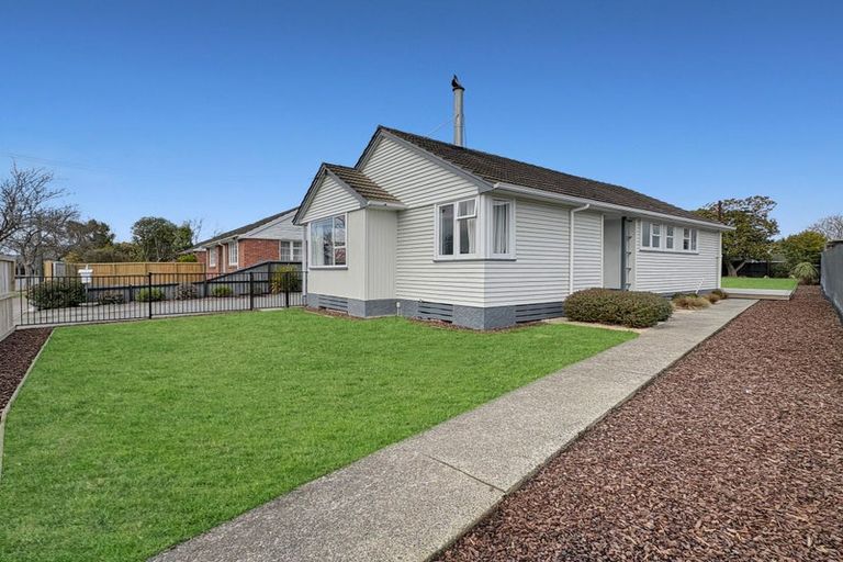 Photo of property in 97 Hoani Street, Northcote, Christchurch, 8052