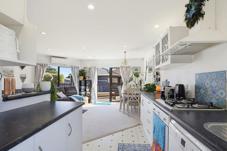 Photo of property in 3/4u Richard Street, Titahi Bay, Porirua, 5022