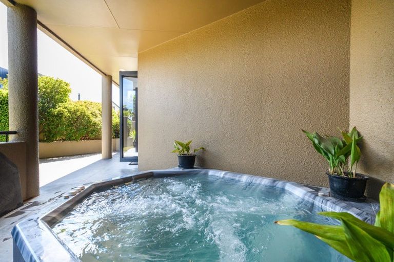 Photo of property in 6 Dougherty Place, Hokowhitu, Palmerston North, 4410