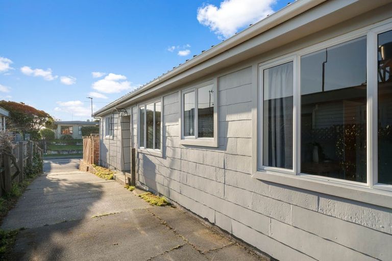 Photo of property in 45 Effingham Street, North New Brighton, Christchurch, 8083