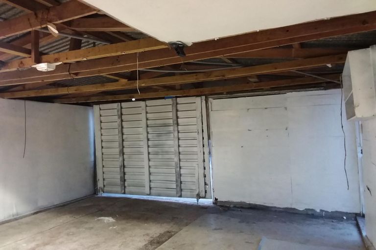 Photo of property in 533 Massey Road, Mangere, Auckland, 2022