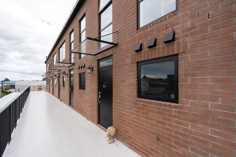 Photo of property in 104/1 Village Quarter Lane, Frankton, Hamilton, 3204