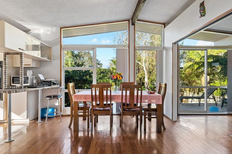 Photo of property in 80 Lawrence Crescent, Hillpark, Auckland, 2102