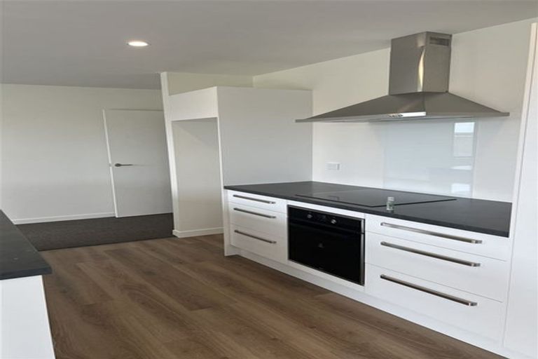 Photo of property in 5 Harry Manship Crescent, Halswell, Christchurch, 8025