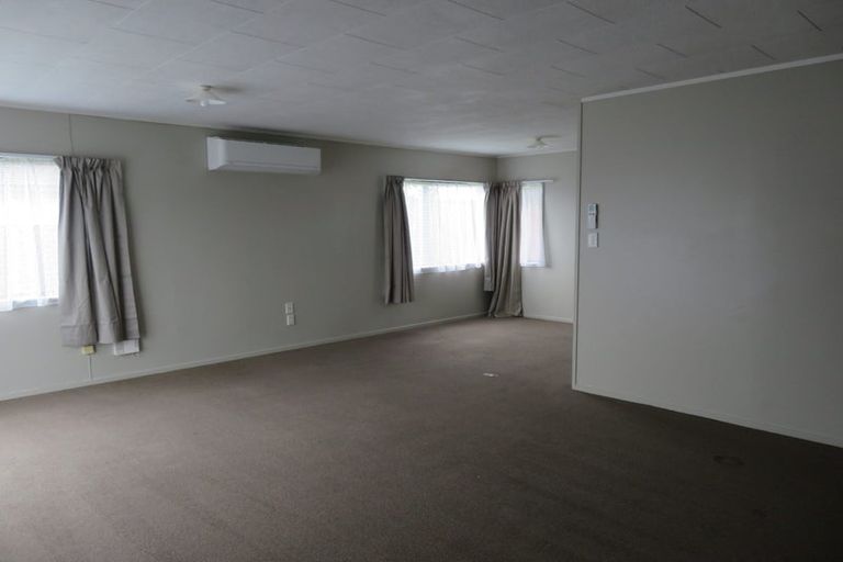 Photo of property in 1/14 Glenlea Place, Flat Bush, Auckland, 2019