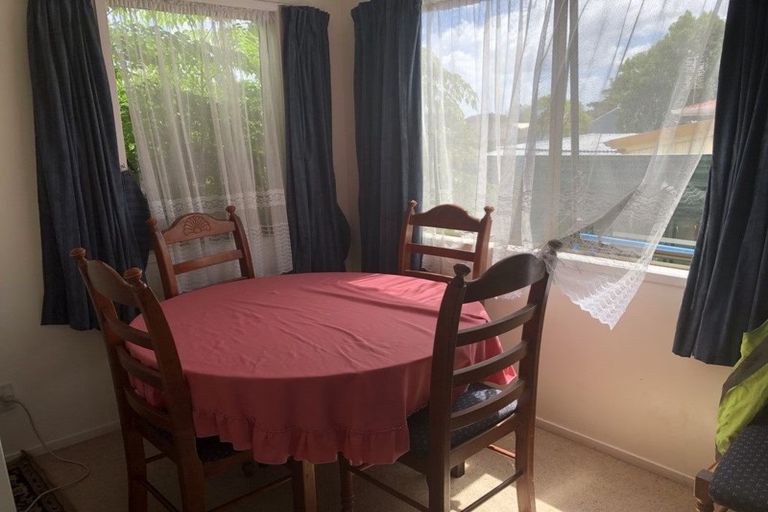 Photo of property in 3 Iris Place, Clendon Park, Auckland, 2103