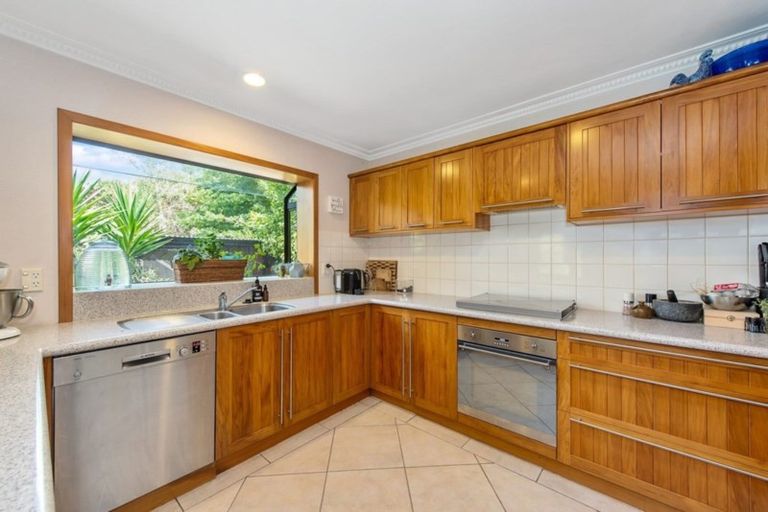 Photo of property in 32 Cooper Place, Chedworth, Hamilton, 3210