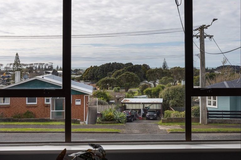 Photo of property in 3 George Street, Waitara, 4320