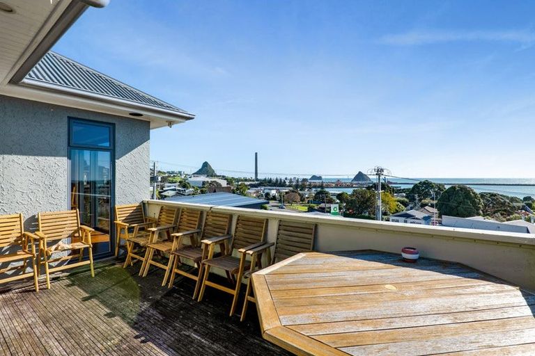 Photo of property in 14/5 South Road, Moturoa, New Plymouth, 4310