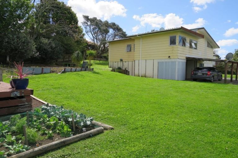 Photo of property in 60 Kaitemako Road, Welcome Bay, Tauranga, 3112