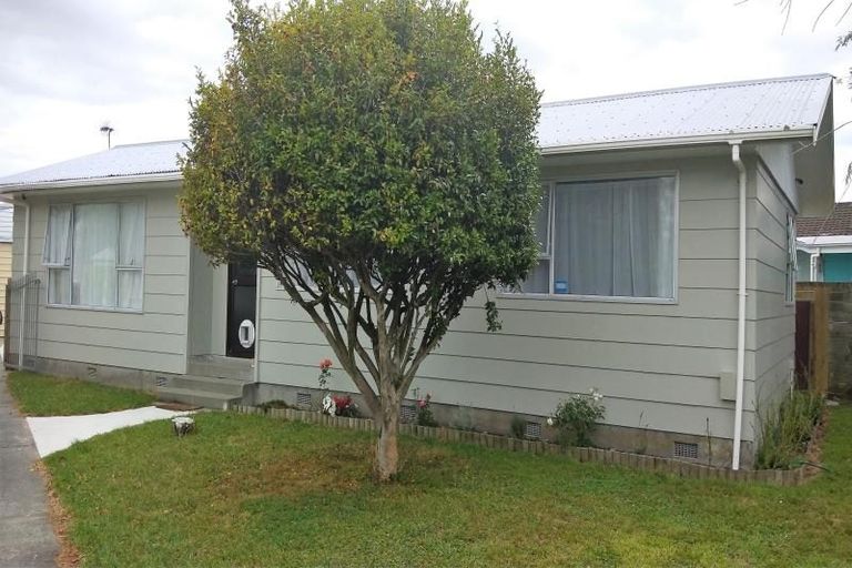 Photo of property in 43 Amberley Avenue, Westbrook, Palmerston North, 4412