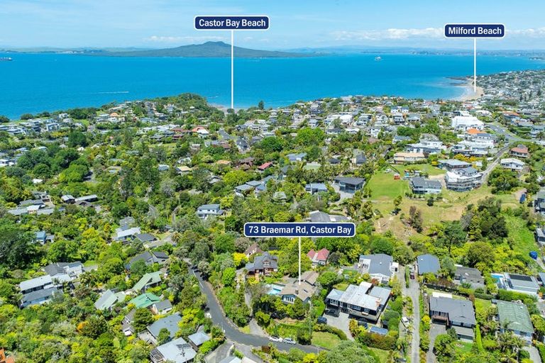 Photo of property in 73 Braemar Road, Castor Bay, Auckland, 0620